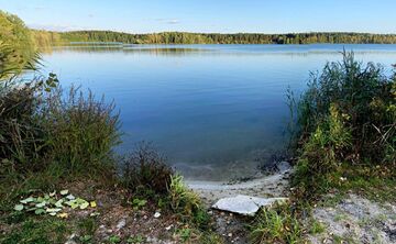 Озеро Алмазне найбільше озеро в Києві