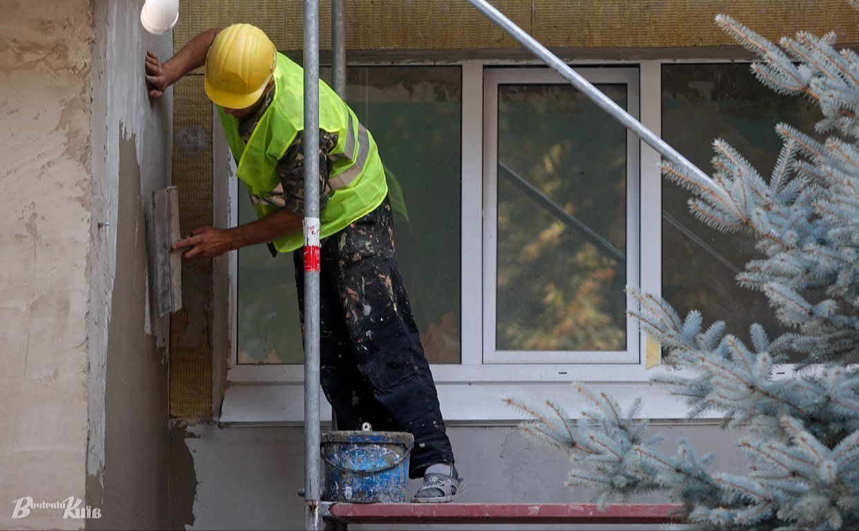 Київ посилює енергостійкість будинків: міські програми отримають більше фінансування