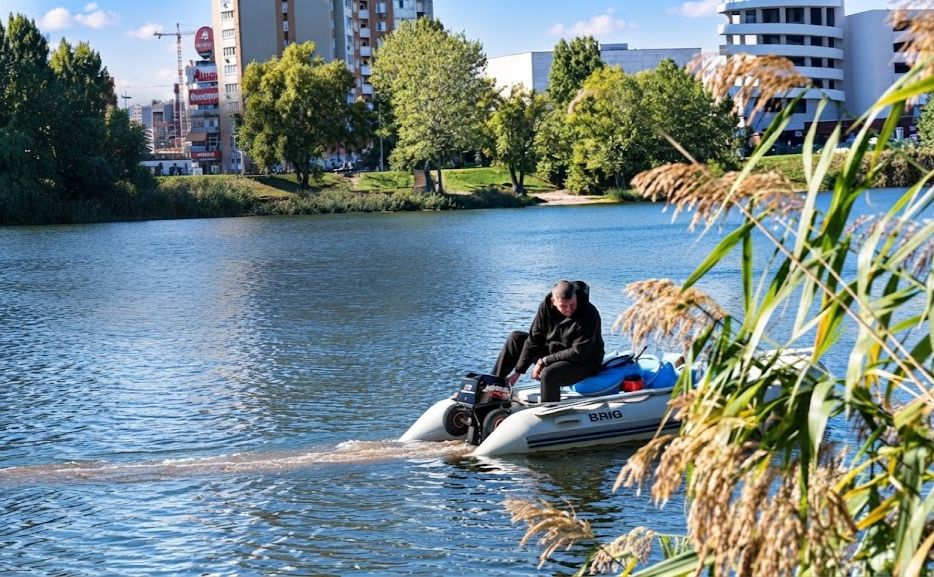 Озера очищатимуть за допомогою біопрепаратів. Фото: КП «Плесо»